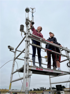 Visitors on US-EKH tower.